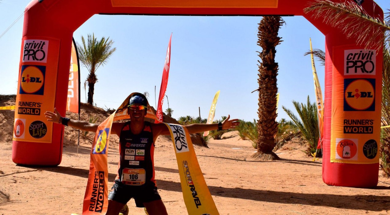 Victòria incontestable del berguedà Xavi Tomasa a la Desert Run de Merzouga, al Marroc