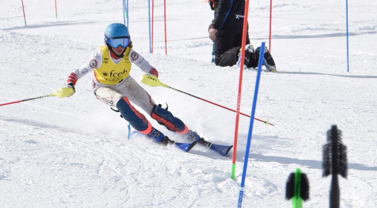 Aura Coronado domina en el Gran Premi UEC d’esquí alpí