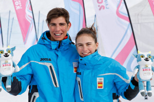 Maria Costa, or olímpic, i Ot Ferrer, bronze, en esprints d’esquí de muntanya